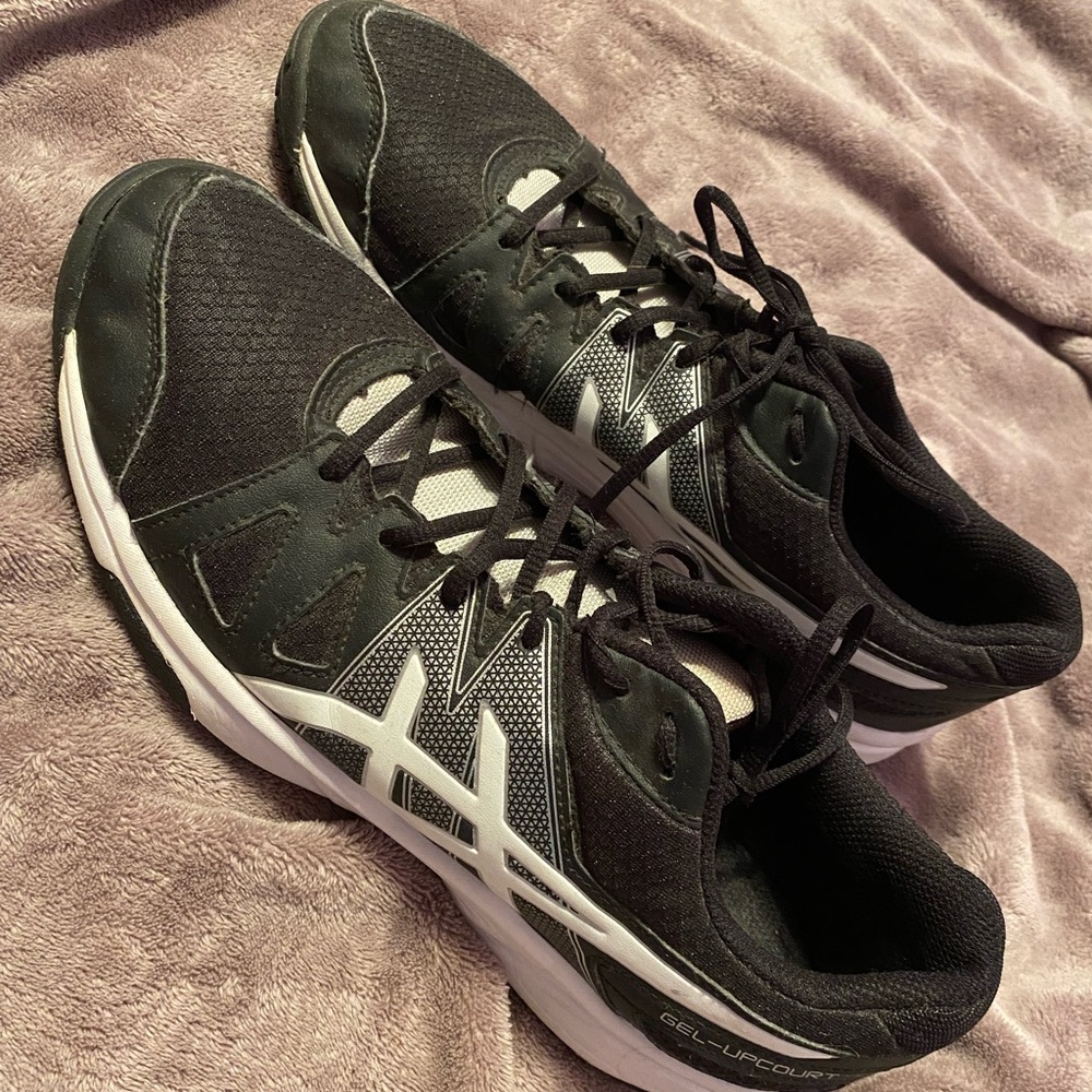 ASICS gel-upcourt shoes